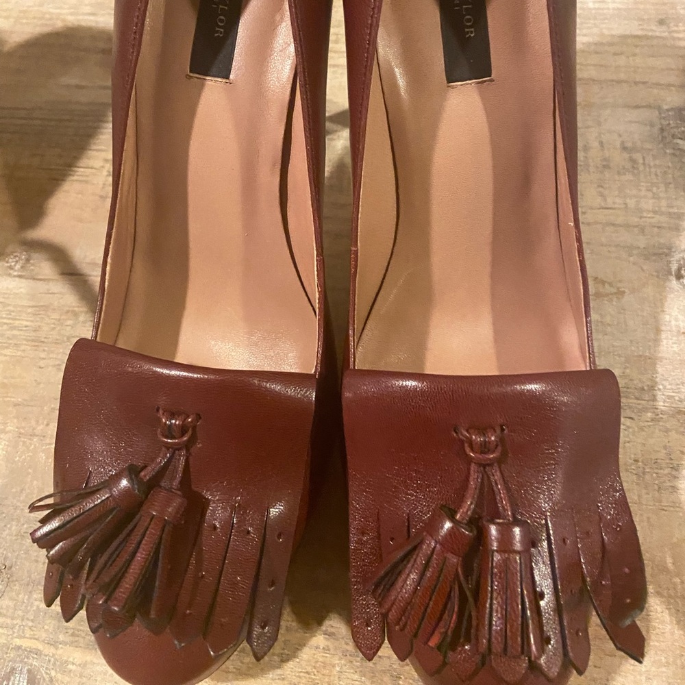 New with tag never use. Very stylish!!